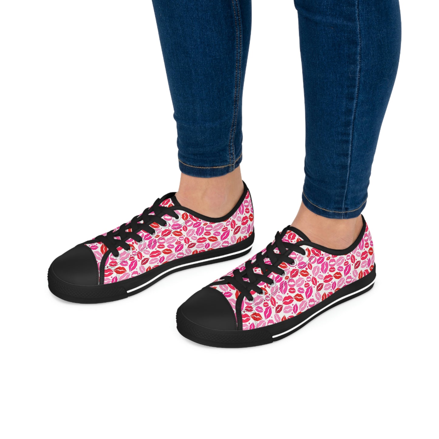 Valentine Kisses Women's Low Top Sneakers