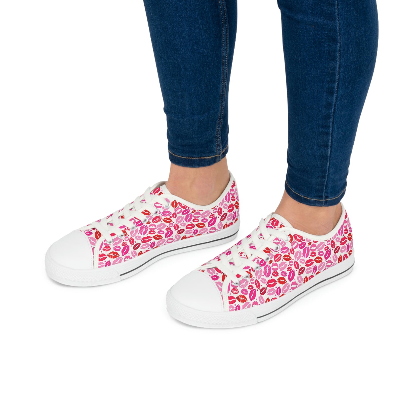 Valentine Kisses Women's Low Top Sneakers