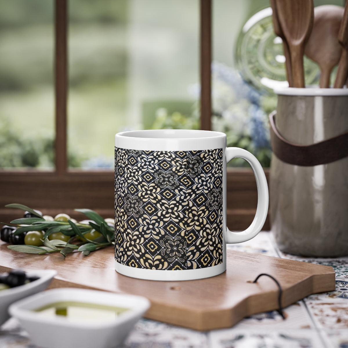 Black Floral Standard Mug, 11oz